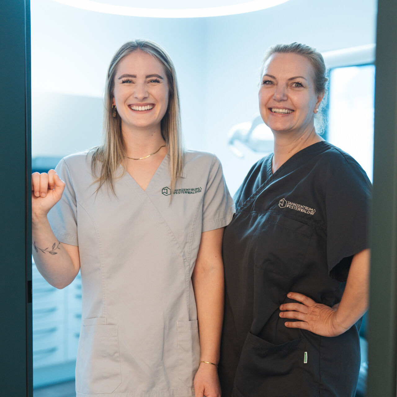 Oralchirurgin mit ZFA